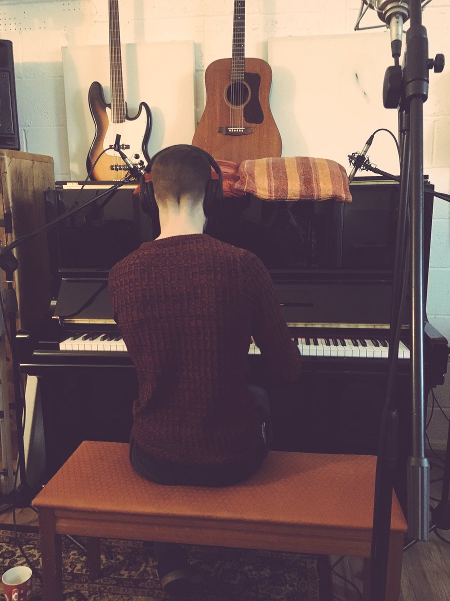 ThatTaffJrStuff's tweet image. Studio Day #3 🎹 Piano🤘🏽@LiamMorson #studio #recording @YamahaPianos #piano