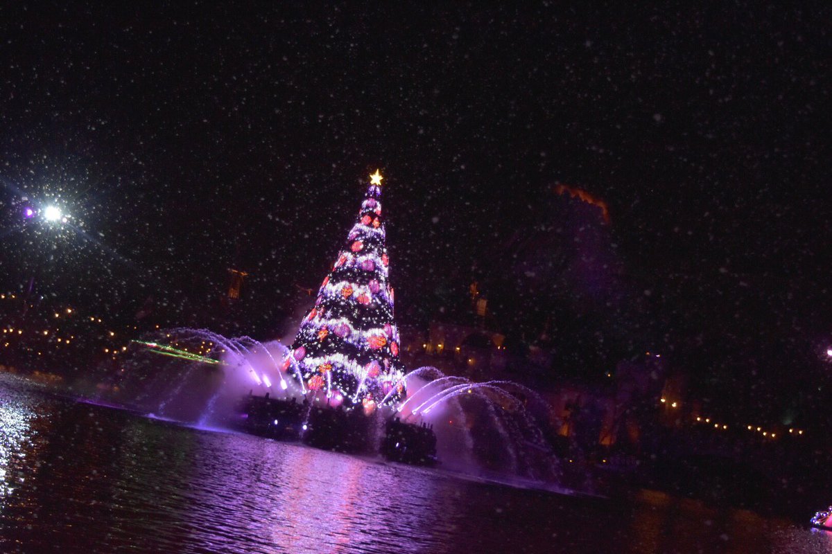 mikeyDisny's tweet photo. カラクリ🎄心が浄化された🌟 https://t.co/sFvRVqsJOt