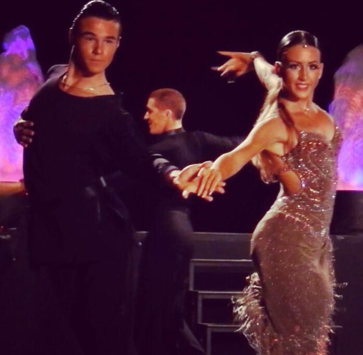 anthonyc_fans's tweet photo. Souvenirs de quelques danses d’Anthony et sa partenaire de toujours Anaïs... @Anthonycolette_ https://t.co/jkpZ5kgzTU