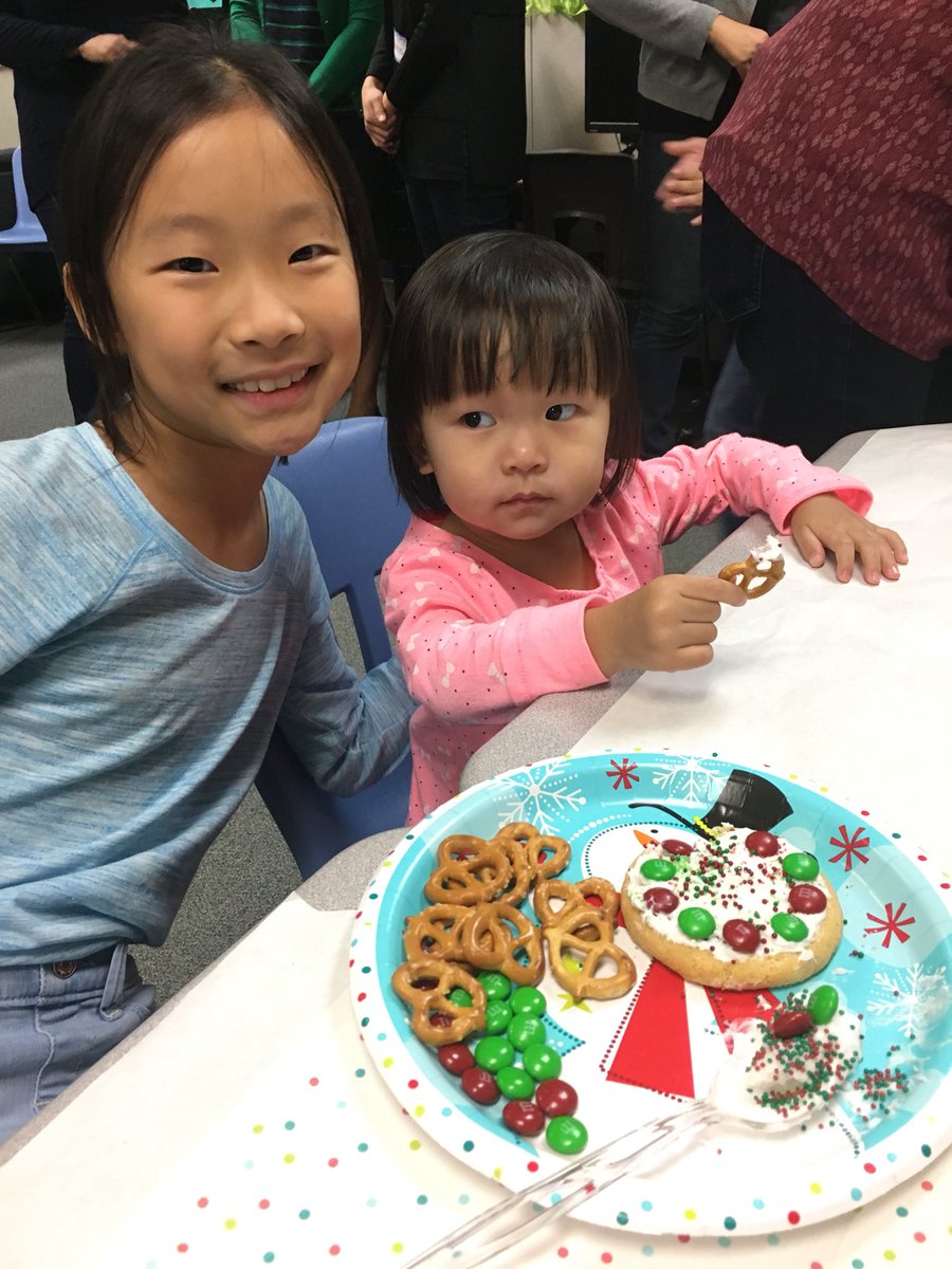 Jlberry99's tweet photo. Holiday parties are in full swing @CME_Tigers #CMEPTO https://t.co/M69nkcDL5C