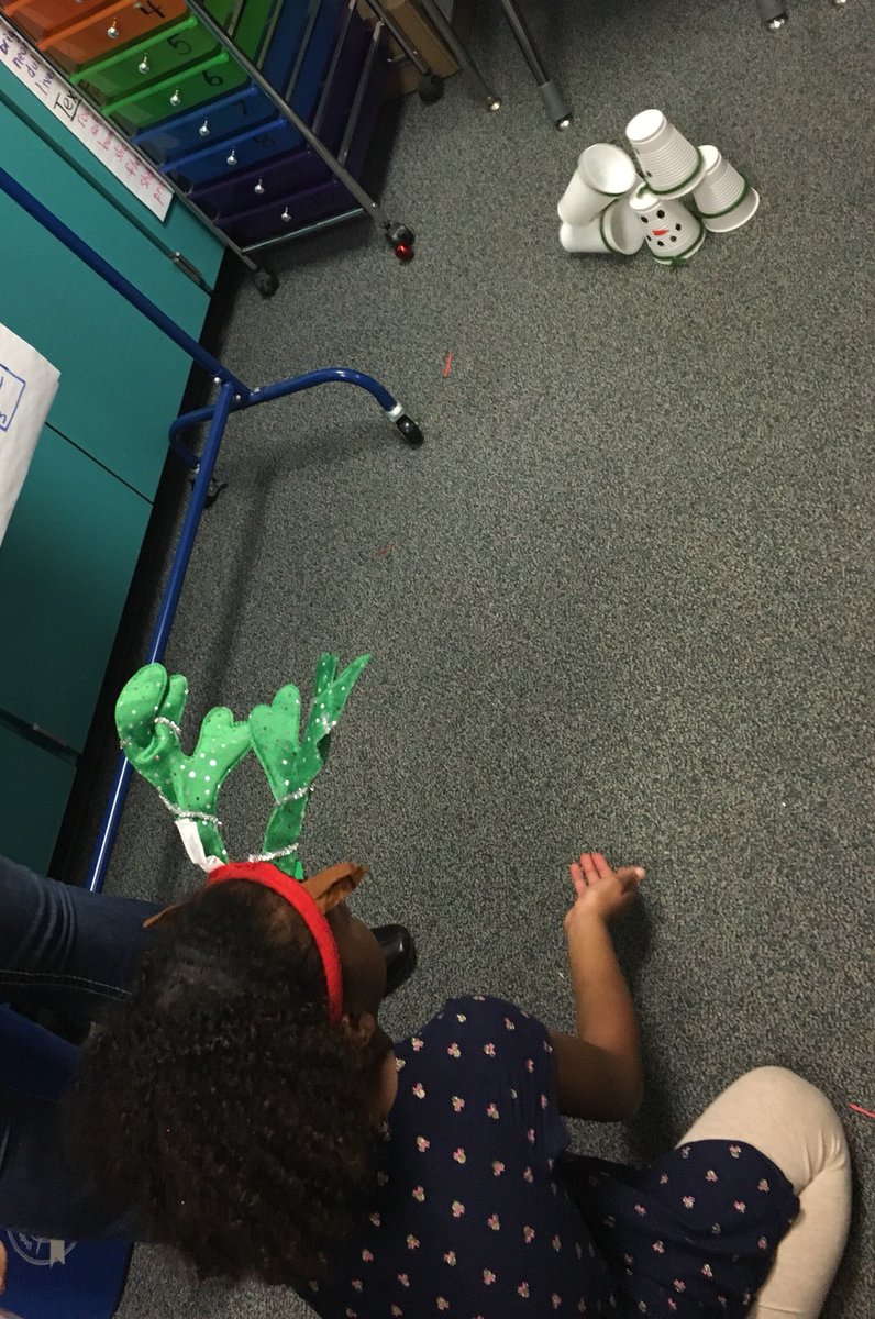 Jlberry99's tweet photo. More pictures of CME holiday parties yesterday (K-2) @CME_Tigers @CME1stGrade @cmepto https://t.co/HYFcXTeeVV