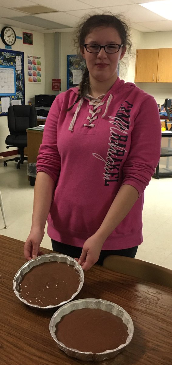 MrsDeneau's tweet photo. Lamphere students in the high school CI room make sweet treats to prepare for our holiday party. #wearelamphere https://t.co/ZQSRhsKEh3