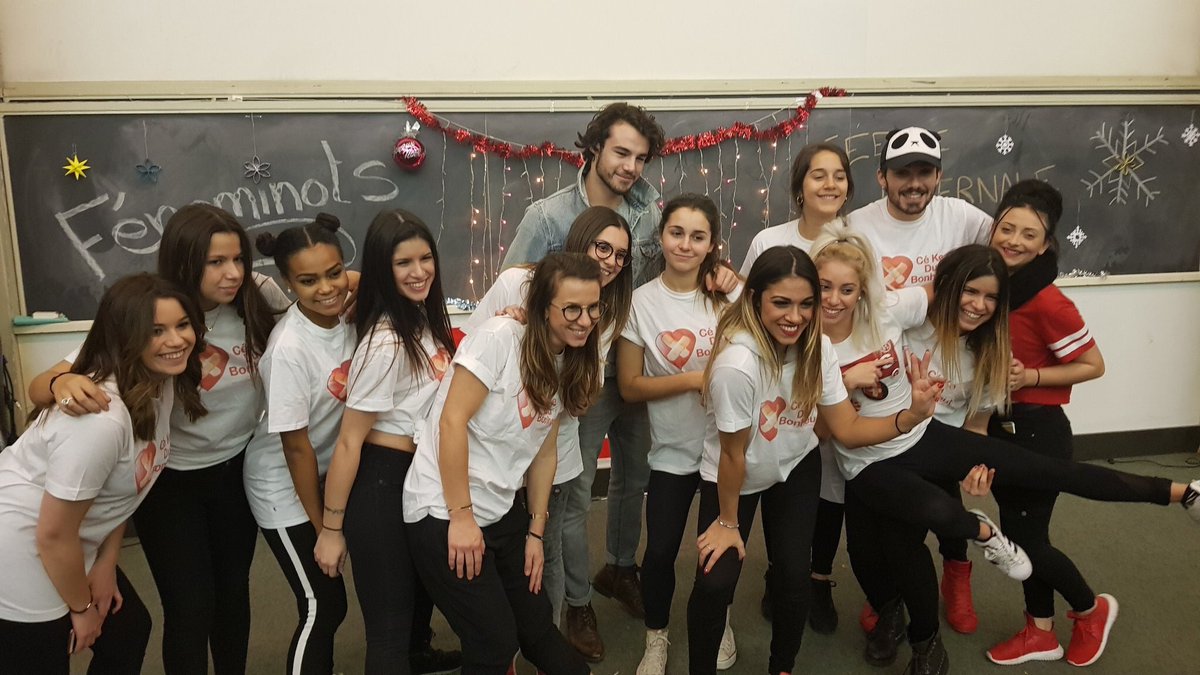 anthonyc_fans's tweet photo. Cet après midi avec l'école de danse BARBIERI @Anthonycolette_ a rendu visite aux enfants hospitalisés à l'hôpital de la Timone avec l'association fenominots.fr 💪 https://t.co/fGmnFCx6Iu