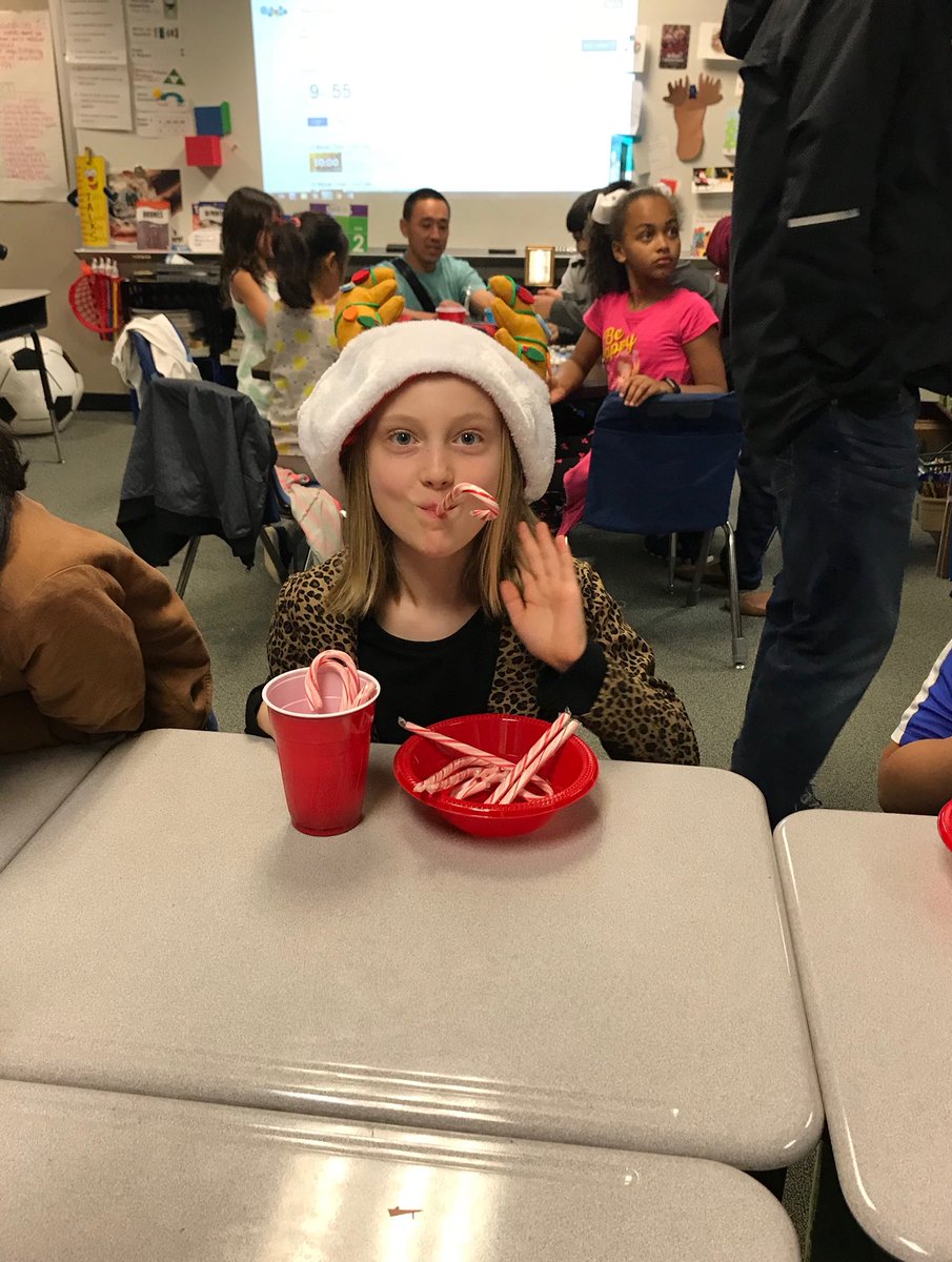 Jlberry99's tweet photo. More pictures from today’s holiday parties (3rd -5th grade) @CME_Tigers @cmepto https://t.co/pAWxwC18yT
