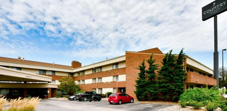 Paramount Lodging On Twitter Closed Country Inn Suites