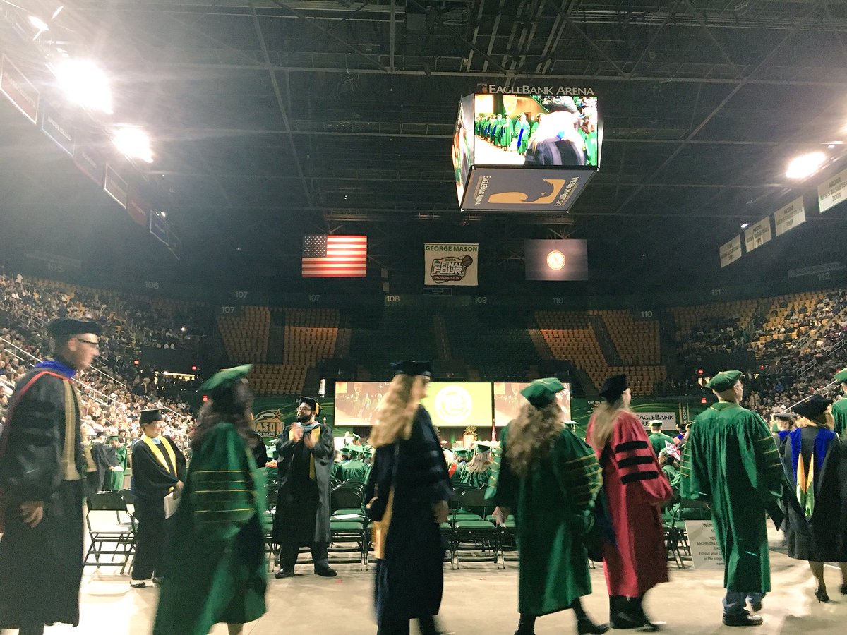 MasonAlumni's tweet photo. Commencement ceremony 2 of 2 is now underway🎓 #MasonGrad #Mason2017 https://t.co/3m0CMUJQM2