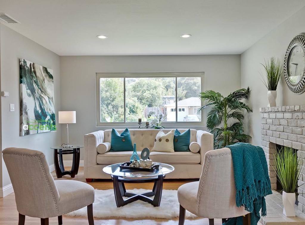 AccentsBayArea's tweet photo. #tbt To this gorgeous property on Hayward... #StagedByMe #SoldByMe!
Our team is standing by to help you get your home show-worthy and ready for the market! Click the link in the bio to schedule a consultation! ๐โช๏ธ๐ค https://t.co/9tynL7wId2 https://t.co/RJbNTGDoZQ