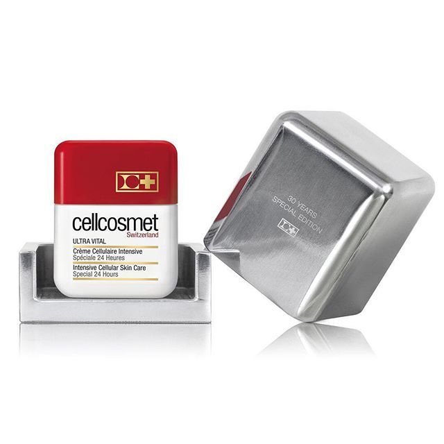 CellcosmetUK's tweet photo. The Monolith by Cellcosmet &amp; Cellmen X HEAD @headgeneve was designed by the Geneva University of Art and Design to commemorate our 30th anniversary. Bringing together the worlds of cosmetics and art, it was a truly unique collaboration, we hope you agree! https://t.co/BtTHzyt5Zz