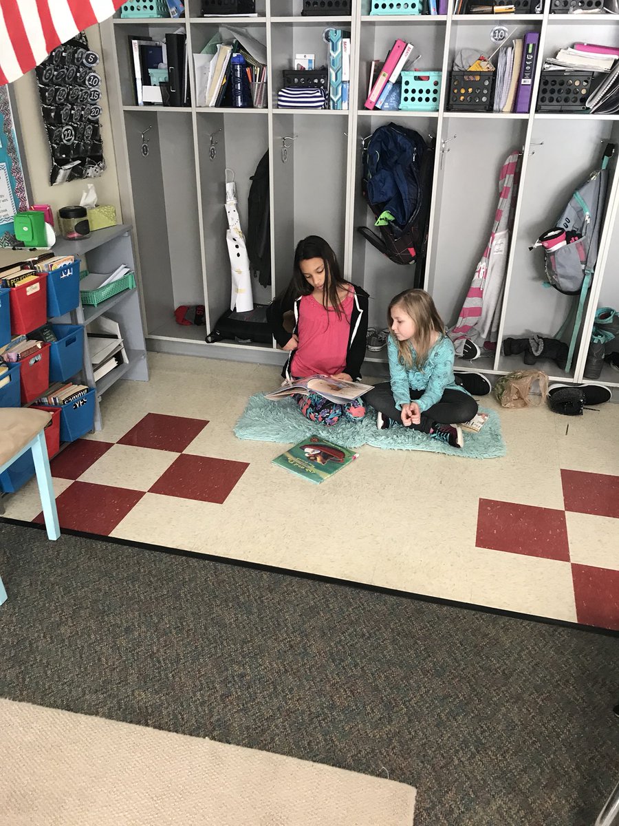 Miss_Horn5's tweet photo. Reading with our 3rd grade buddies! @MrsLaneLBE #lbeallaboutthekids https://t.co/pQCWhBTv3c