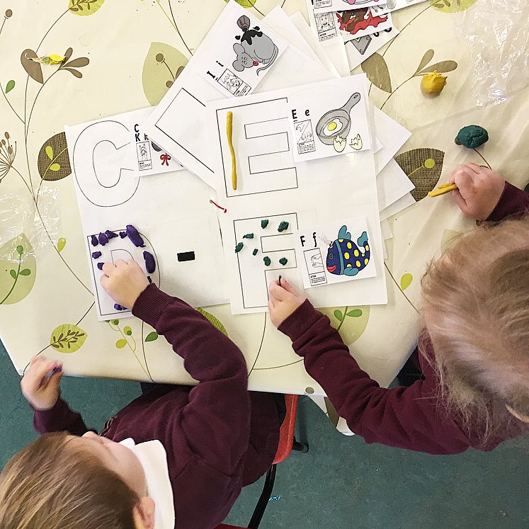 missKaurUSW's tweet photo. Created another activity using modelling clay and cards to promote  children’s literacy development 📝 https://t.co/SCKnm4nR67