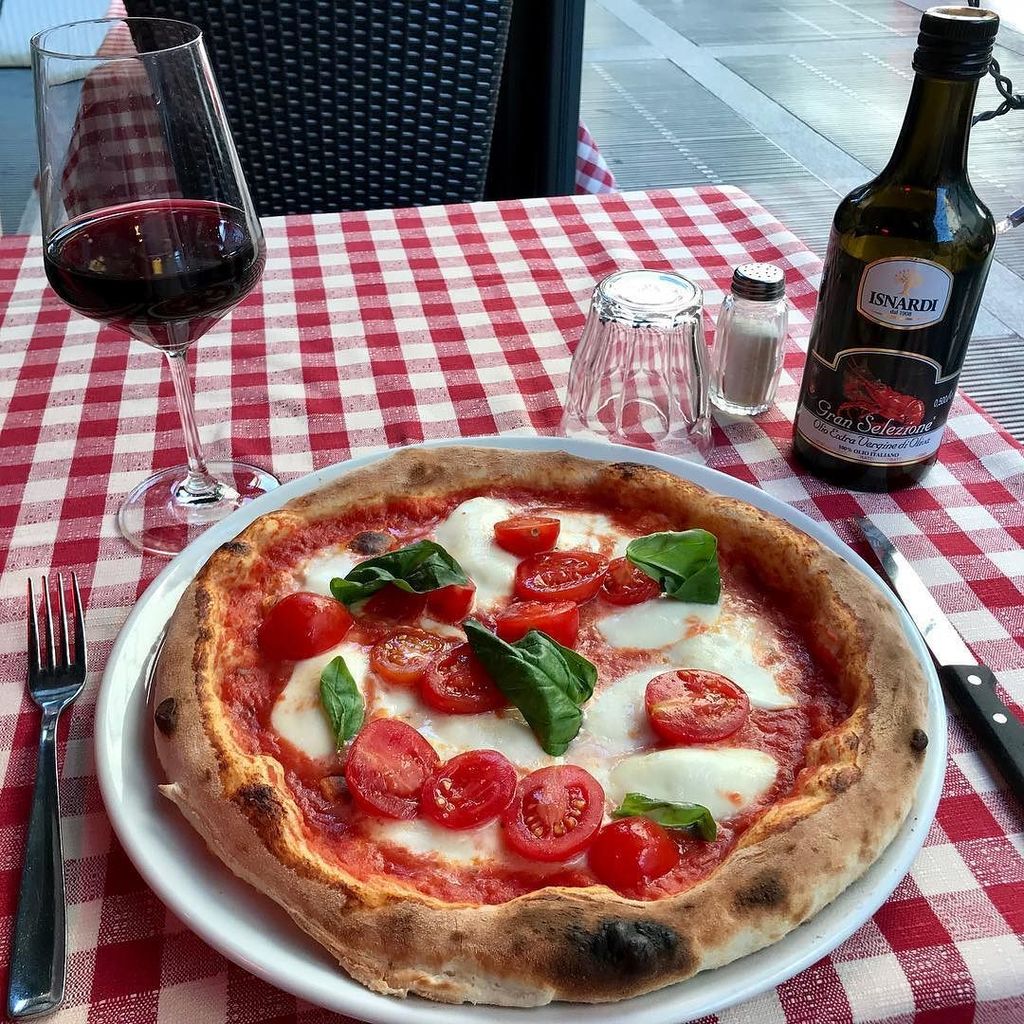 matempel's tweet photo. Pizza tastes better in Italy 🇮🇹 #milano #daytrip https://t.co/N9xLedJrE5 https://t.co/syPvajP7iH