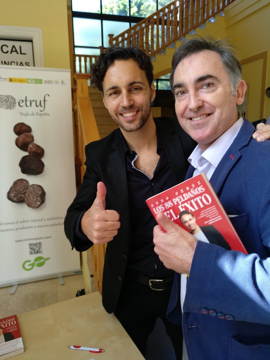 etruf_'s tweet image. @etruf_  con @anxo  ¡Qué gran conferencia! #muchoporaprender