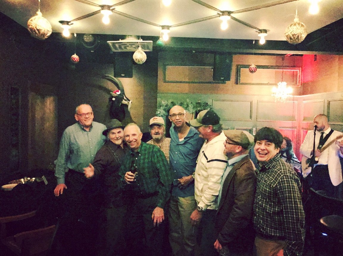 asbeco_'s tweet photo. It's a #Christmas miracle! Our #MechanicalCrew, our #ElectricalCrew, the office, and all of our wonderful #ASBECO staff are in same place to celebrate the holidays! We missed those who couldn't make it, and loved celebrating with those who could be there :-) #ConveyorInstallation https://t.co/x8mL3PPHJr