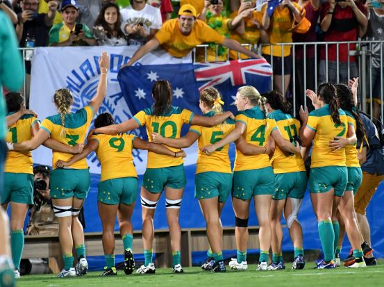 Hey <a href="/Aussie7s/">Australia Sevens</a> fans -- there are only a few days left to bid on a signed jersey from the Women's 7s team that won Gold in Rio -- don't miss out! All proceeds support <a href="/jillppotts/">Jillion Potter</a> in her fight against cancer. BID HERE: goo.gl/RbsGdj