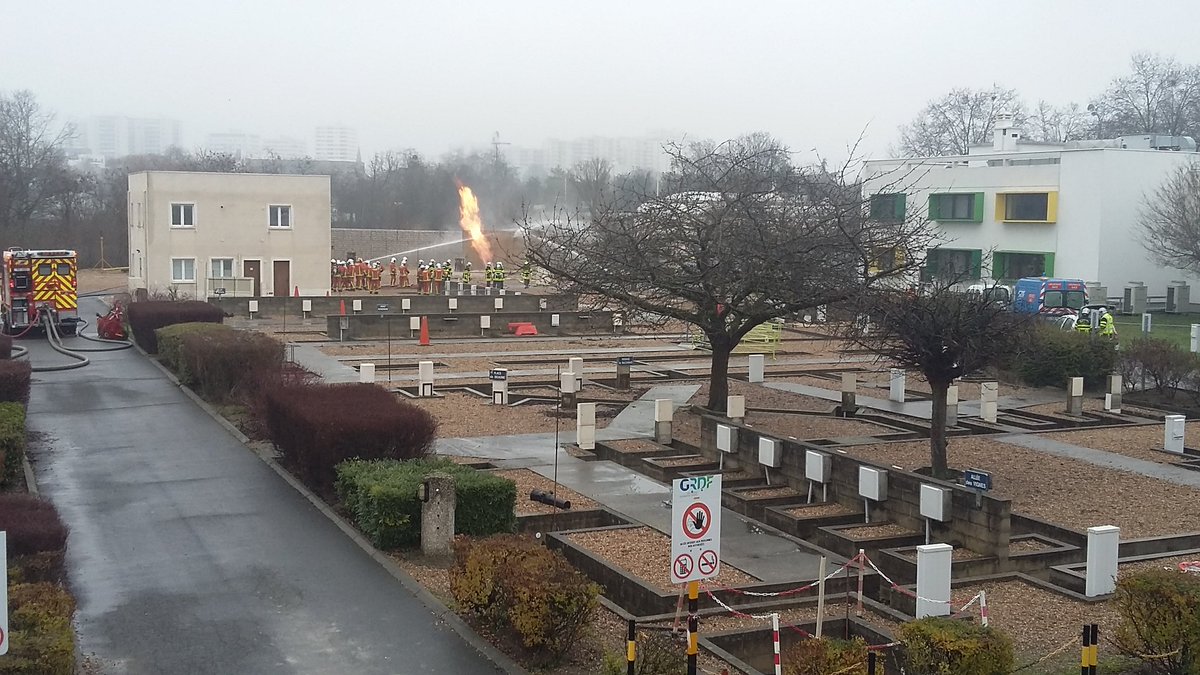 <a href="/EnergyFormation/">Energy Formation</a> forme la dernière session ATCE <a href="/GRDF/">GRDF</a> en 2017 sur le campus de Gennevilliers Merci  <a href="/PompiersParis/">PompiersParis</a>