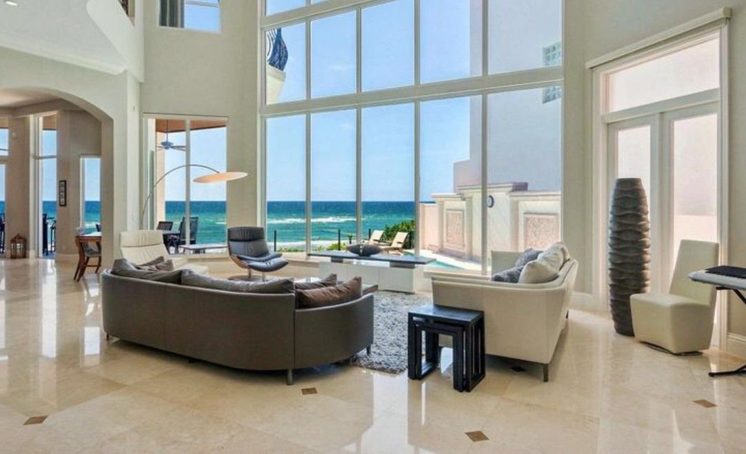 Watching the Christmas waves roll in...awesome view at 3573 S Ocean Boulevard #Boca #BocaRaton #lovingBoca #BocaRealEstate #PropertyMatters #HappyMatters #LovingLife  #realestaterealresults #happeninginboca #floridarealtor #realestate #welivewhereyouvacation