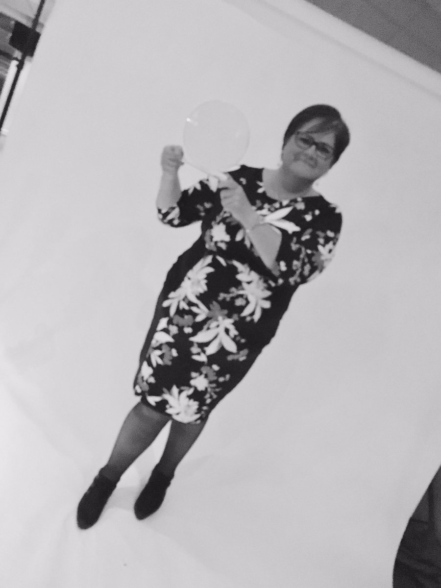 RotundaHospital's tweet photo. In May, the amazing Jeannine Webster (@flowepower66) was awarded Midwife of the Year at the @MamaConference 2017 - Well deserved in our humble opinion! #Rotunda2017 https://t.co/PE15T9o24k