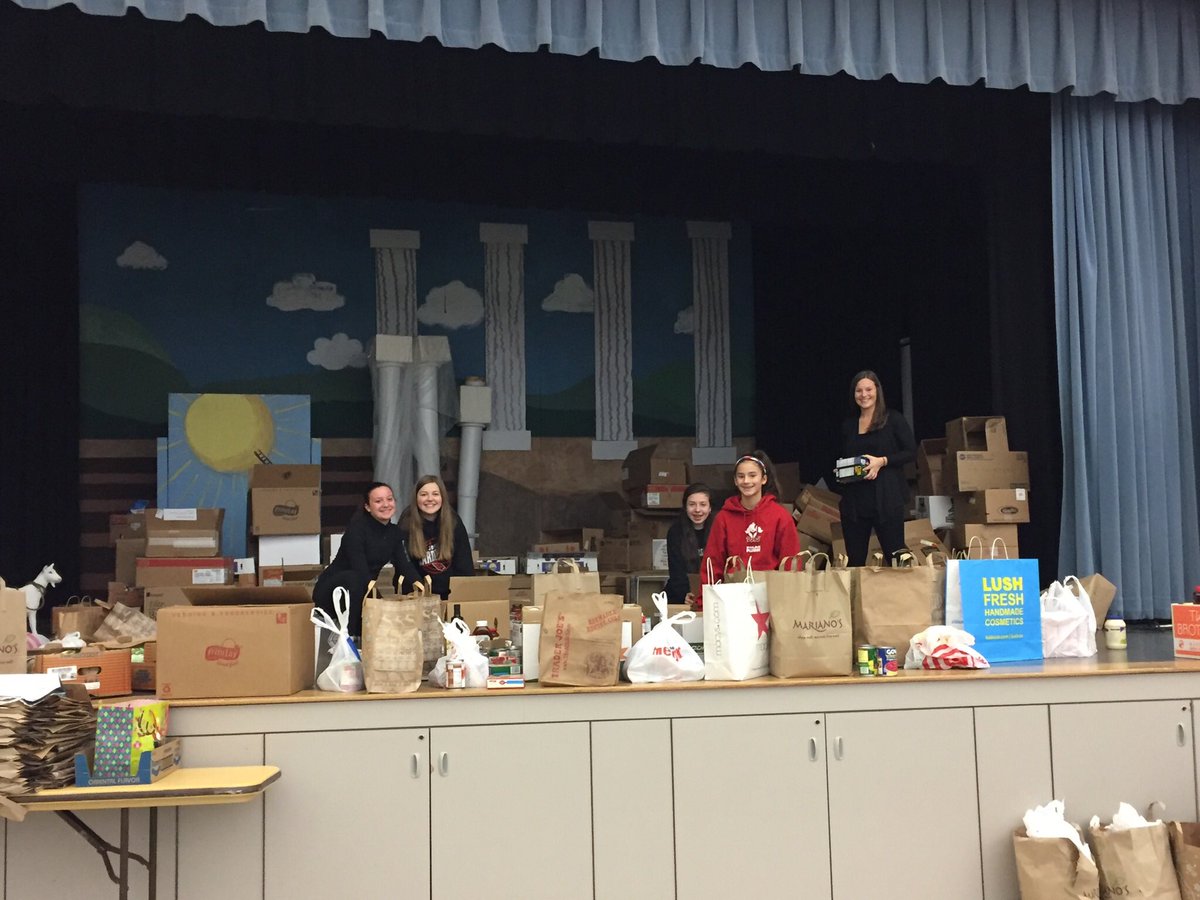 I am so proud to work with such a giving group of students. Thank you for supporting Pack the Pantry! #southlearns <a href="/StuCoSMS25/">SMS Student Council</a>