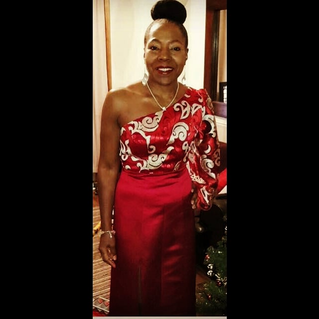 NoOneFamous_'s tweet photo. We made this #classy little number for this #beautiful lady, along with a matching and very #sophisticated #bowtie for her Mr! What a fine way to strut into the #Christmas season. #NoOneFamous #Dresses #Suits #Design #Tailoring #Alterations #Bespoke #ChristmasTime https://t.co/xSASCjXqIM