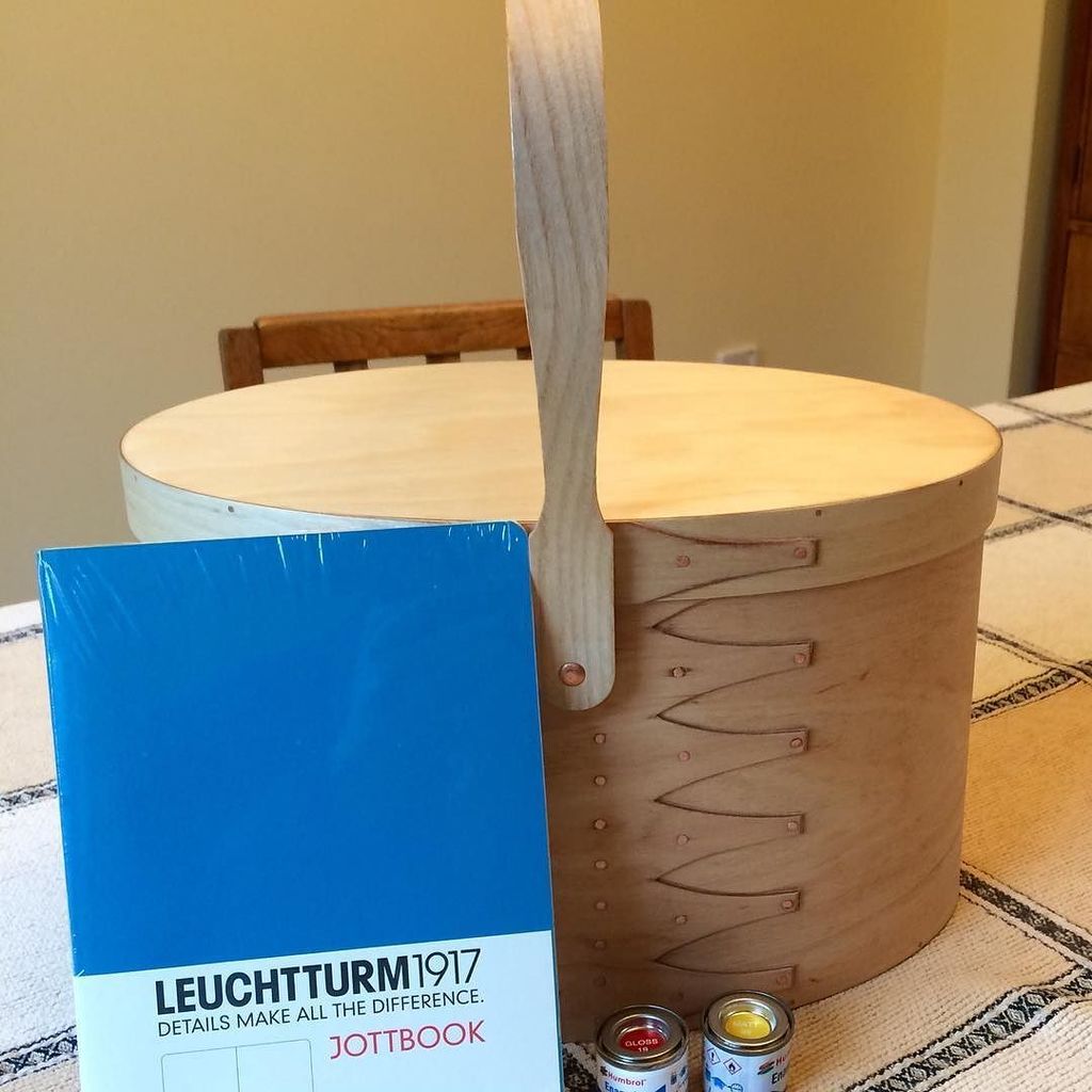 shastonboxes's tweet photo. Last commission complete, a new notebook for 2018 and bright enamel paint to mark up the sock knitting cylinders.  I think that I am set now so wish you all Merry Christmas and a peaceful New Year 
#shastonboxes #shakerbox #journaling #notebooks #circula… https://t.co/01klpweFtw https://t.co/50aJYWCwpl