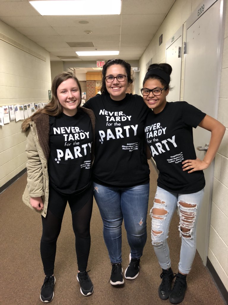 MrsHamzhie's tweet photo. Hamzhie’s QT is NEVER TARDY to the PARTY! @MWHSWildcats #proud2beMPS #MWHSWildcats #RespectResponsibility #noexcuses #schoolisFUN #bethere https://t.co/c9pGHKZnyz