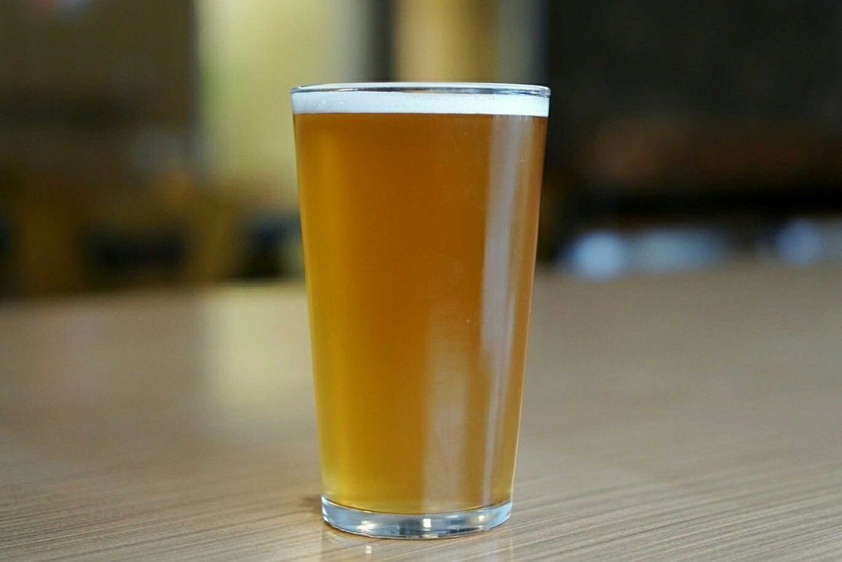 KurniaLicensing's tweet photo. What are the major beer trends for 2018? Online craft beer distributor EeBria Trade has outlined its top five predictions for the UK beer market in 2018. https://t.co/vMjBtLxFna https://t.co/xLWgJhGIBa