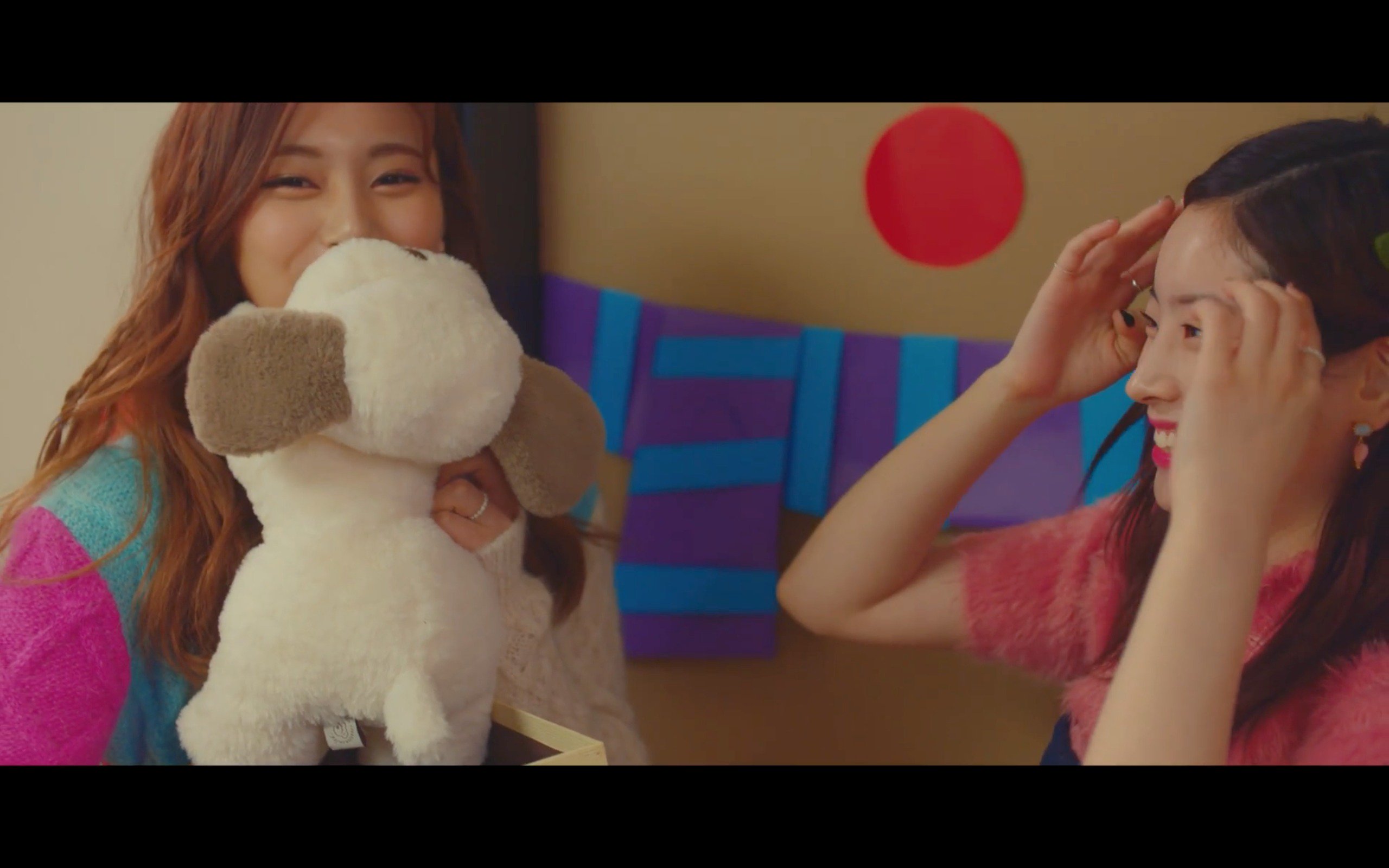 트와이스tsb Twice Merry Happy Gift Exchange Nayeon Momo Pink Plush Jeongyeon Sana Blanket Momo Chaeyoung Sana Nayeon Jihyo Dahyun Fluffy Jacket