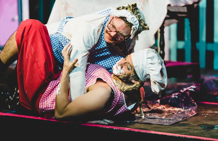 'witty, charming and anarchic', read the review for #Cinderella at #Hulls Fruit: bit.ly/2CJnYre