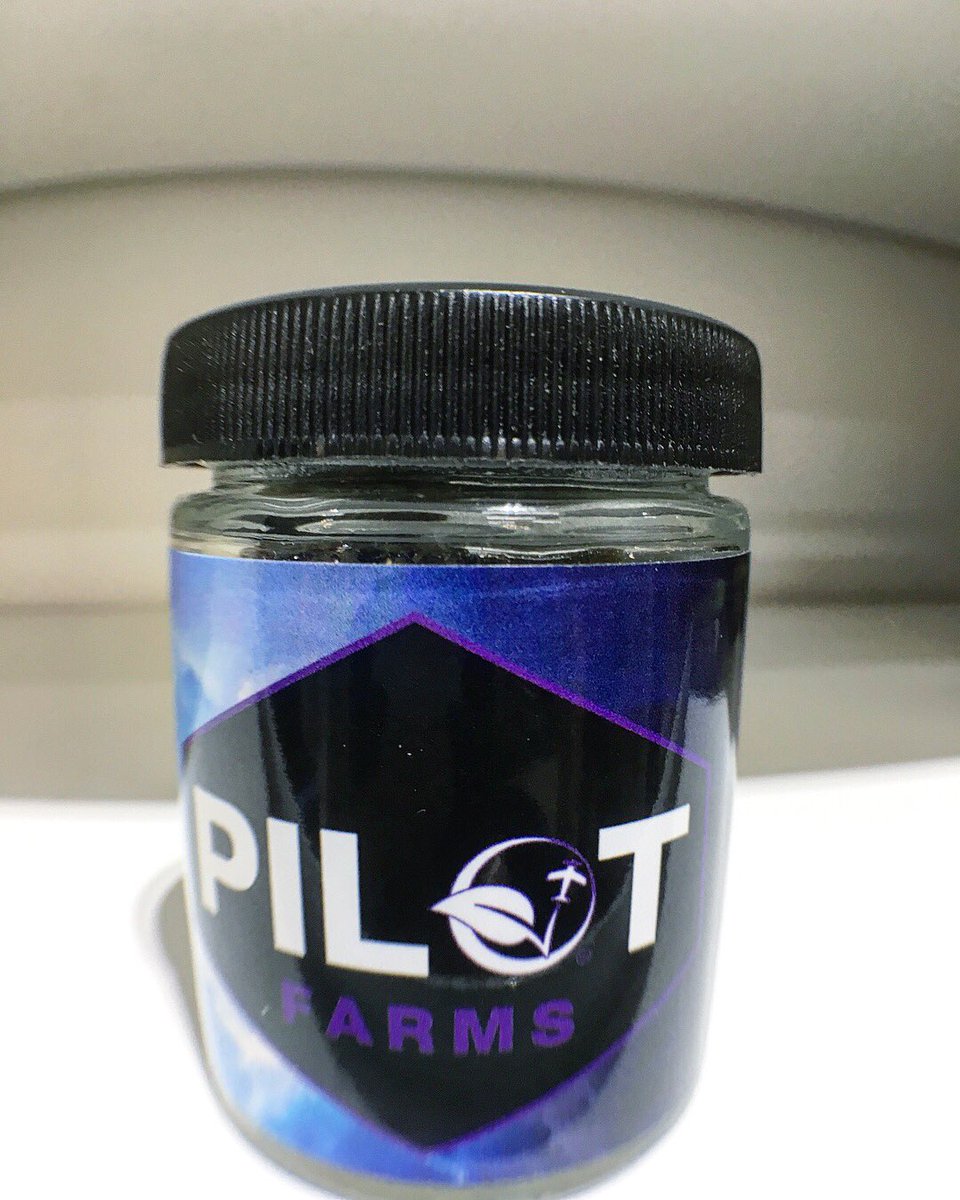 MaryMart253's tweet photo. Jesus OG Kush from Pilot Farms is a really tasty, uplifting and euphoric sativa!
.
.
#marymart253 #marymarttacoma #pilotfarms #jesusogkush #sativa #budtender #budtenderlife #washington #tacoma #endofprohibition #morethanmarijuana #morethancannabis #cannabis #cannabisculture https://t.co/IPbkRxrXOL