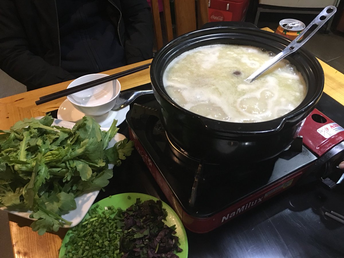 まるがも 公式 丸進グループ広報部長 V Tvittere お粥に豚の内臓と鳩のお肉を入れて食べる料理をはじめて食べたがも 美味しかったがも これは間違いなく日本でも流行る食べ方がもね Marushinvietnam ハノイ ベトナム お粥 ホルモン 豚の内臓 鳩の まるがも 公式 丸進グループ広報部長 V Tvittere お粥に豚の内臓と鳩のお肉を入れて食べる料理をはじめて食べたがも 美味しかったがも これは間違いなく日本でも流行る食べ方がもね Marushinvietnam ハノイ ベトナム お粥 ホルモン 豚の内臓 鳩の