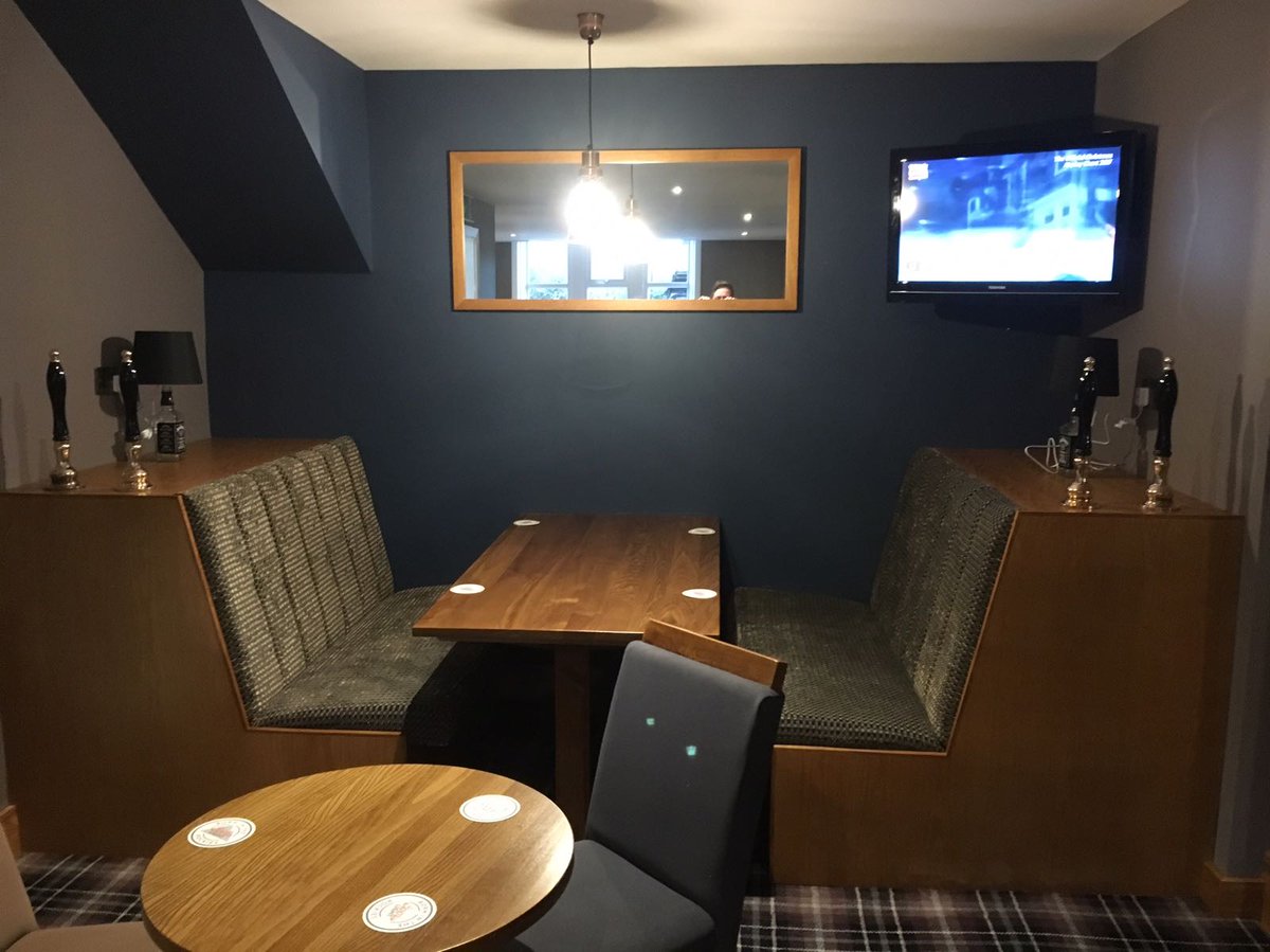 RoebuckHolmes's tweet photo. Last week we completed the refurbishment of Kirkheaton Con Club. Here's a few photos. #barfitting #fit out #bespoke #joinery https://t.co/HtvbEdXqM1