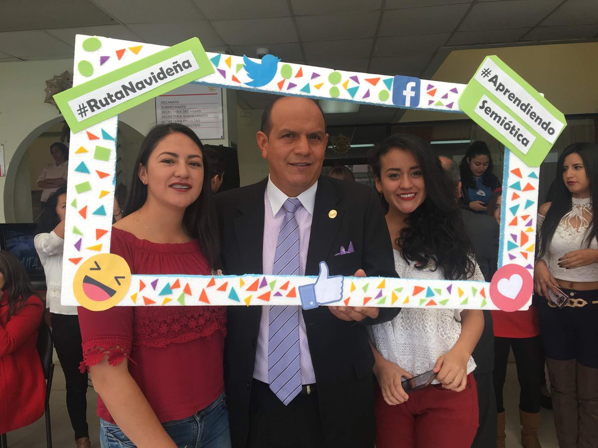 JonathanArcos19's tweet photo. Seguimos con las #SelfieRuta en #RutaNavideña https://t.co/SMFDoHrEpS