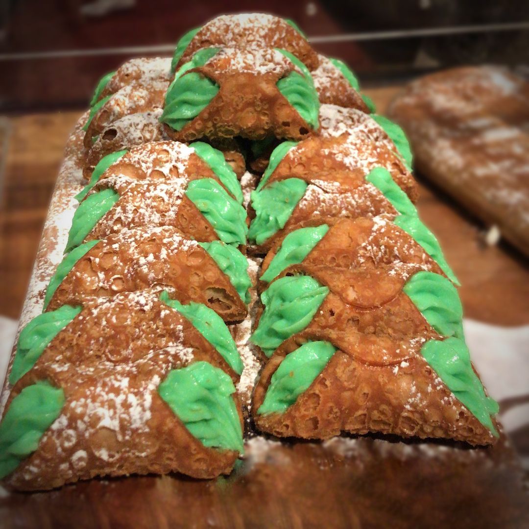 I #cannoli be happy when I am with you 😆🇮🇹❤️