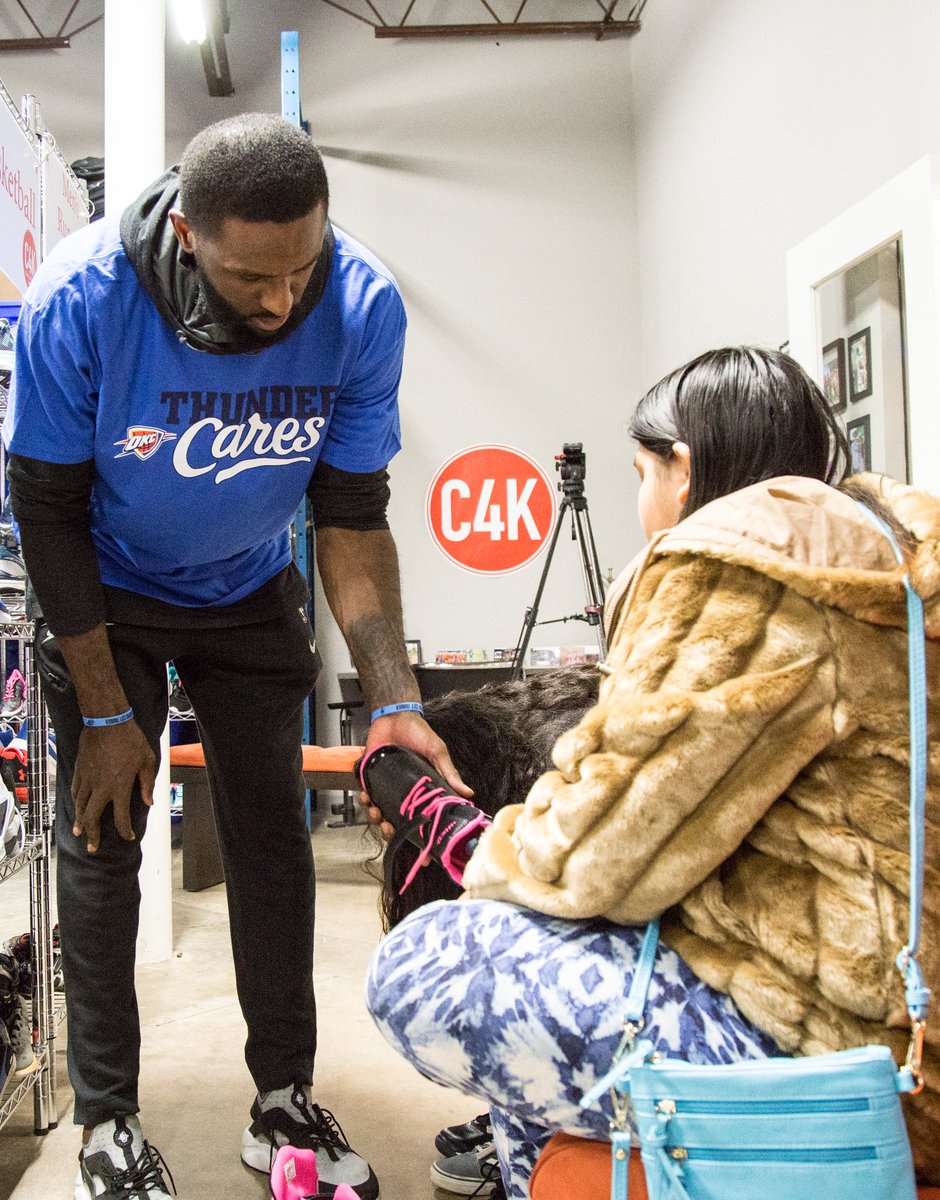 okcthunder's tweet image. This week @JeramiGrant and @pdpatt visited @C4Kokc to help local school teams pick out sporting equipment and shoes 👟🏀