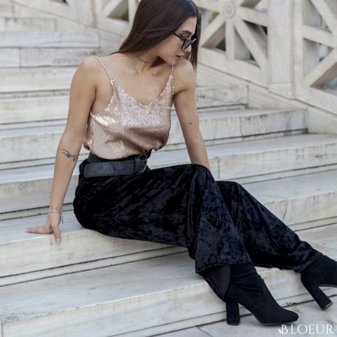 bloeurshop's tweet photo. Εσύ διάλεξες το πιο fashion look για τις γιορτές; 🎁
Μπες στο https://t.co/AySBuSC6HU
#Bloeur #fashion2018 #fashion #streetfashion #fashionista #Glam #greekfashion #winter https://t.co/XyN5Nad3so