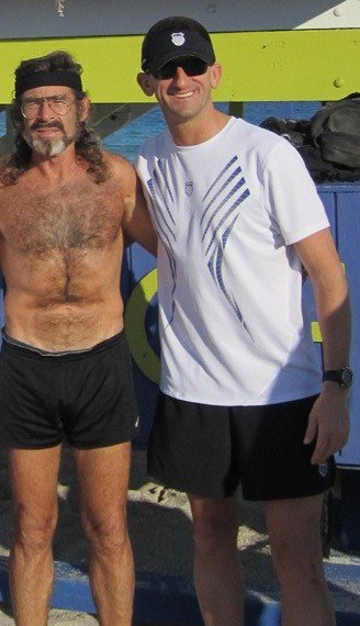 SeeDaneRun's tweet photo. On NYE, Robert Raven Kraft will have completed 43 straight YEARS of a running streak on #SouthBeach in Miami. Read my review of @llhuttenbach's book about him: https://t.co/Yera28ef0O https://t.co/QReEgBimYK