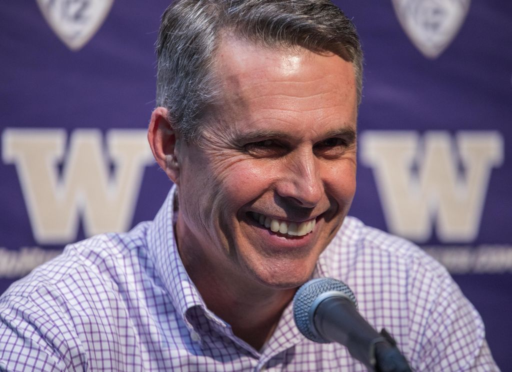 SeattleTechTalk's tweet image. #SeattleNews with seattletimes:

With Chris Petersen and this recruiting class — his best ever — are the Huskies closer than ever before to their first No. 1 ranking since Don James? st.news/2DqBb9w 

— The Seattle Times …