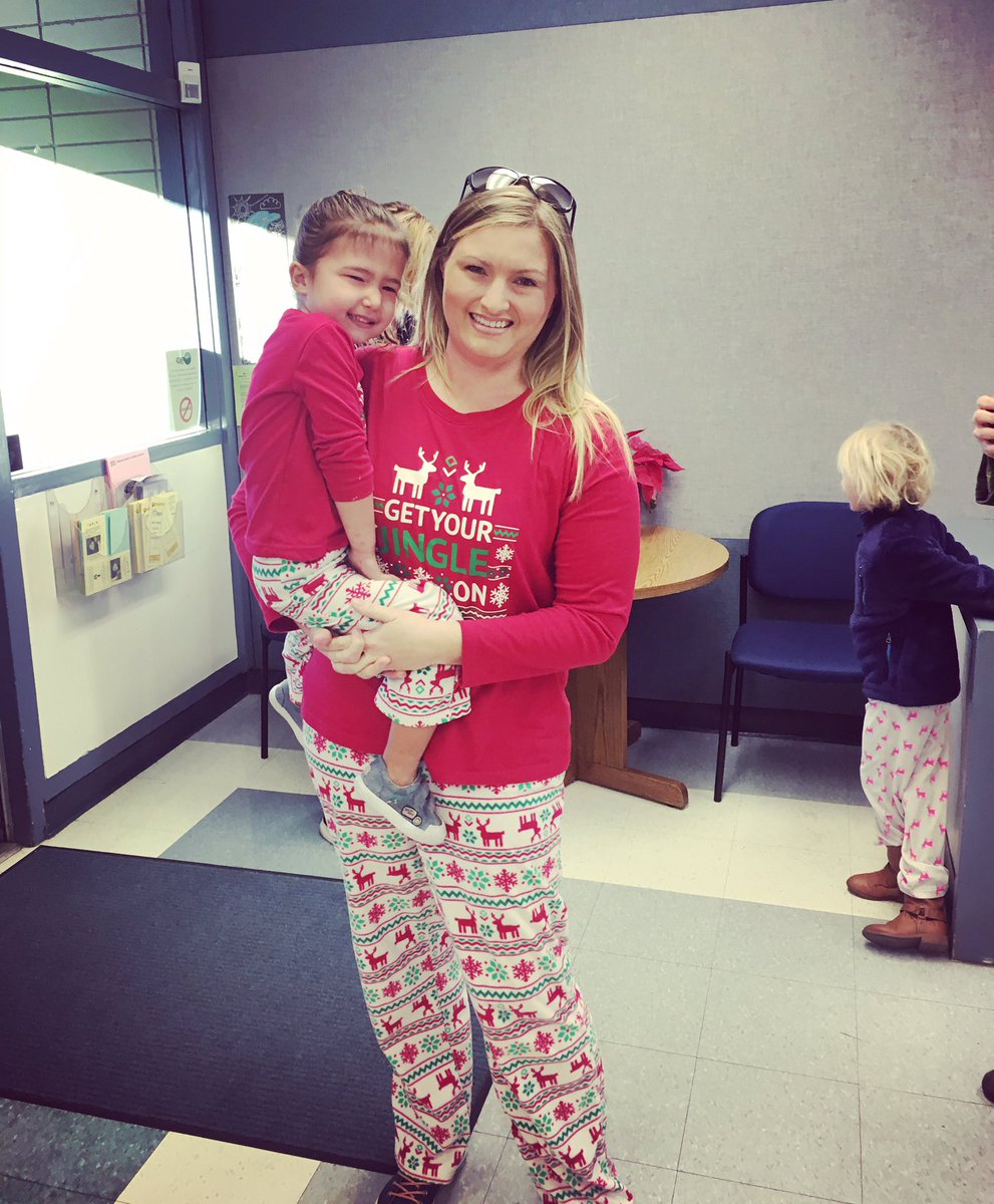 When you and your daughter both have pajama day at your respective <a href="/PVSDCamarillo/">PVSD Camarillo</a> schools. <a href="/DosCaminosPVSD/">Dos Caminos School</a> @MonteVistaPVSD