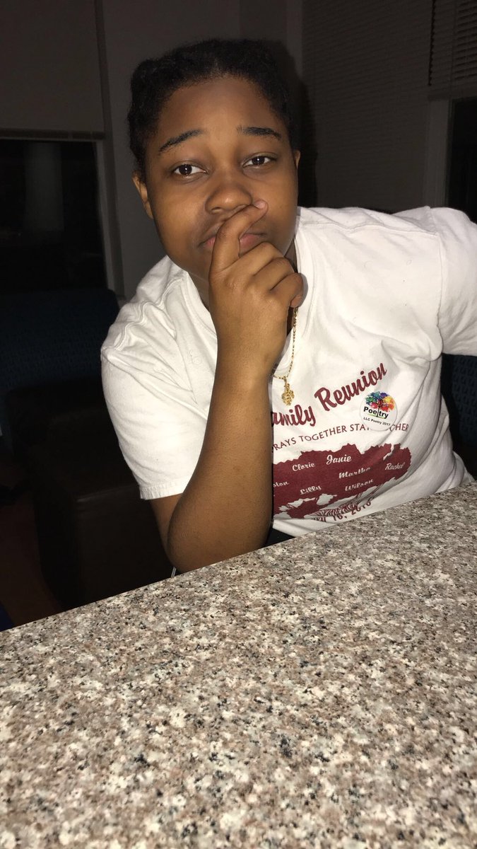 DWMAKER's tweet photo. Why the hell not🤷🏽♀️😂 #LGBTbabes #DayInLGBT #ColorfulLGBT #lgbtsnacks #BlackQueensofUNCG https://t.co/e948e1LB7H