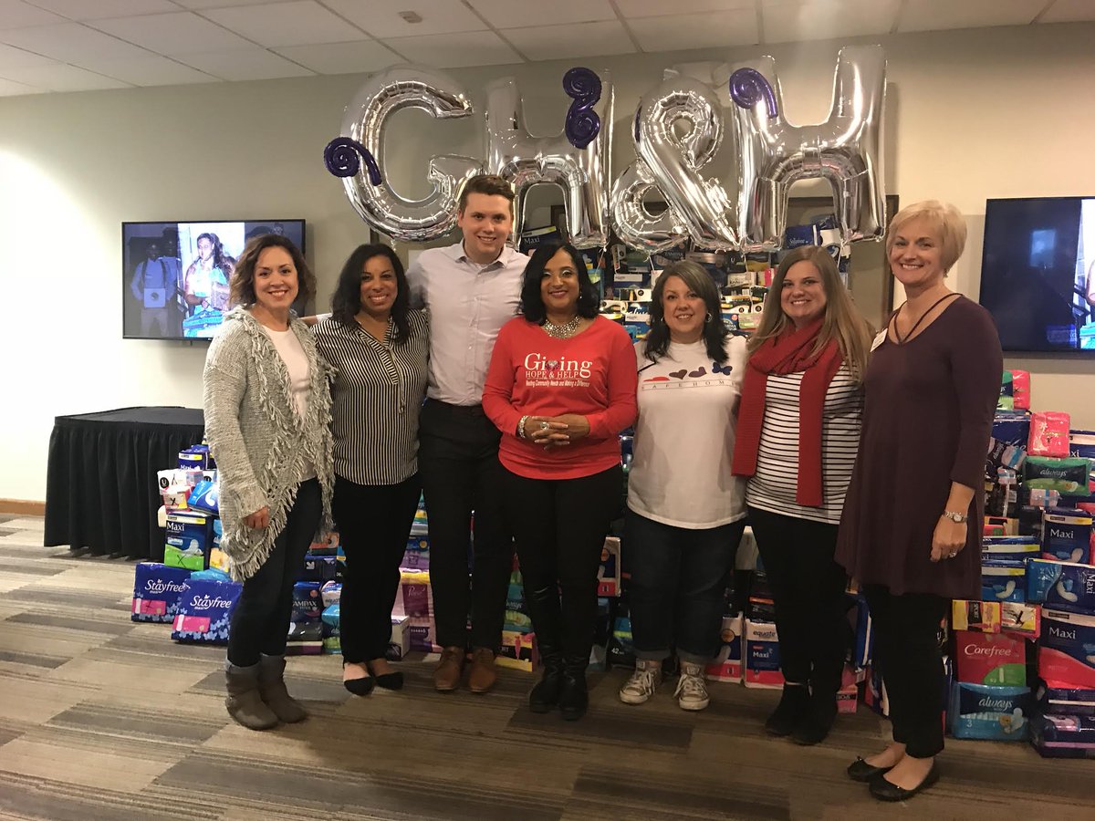 HopeHavenofCC's tweet image. We would also like to recognize the other amazing organizations that we were able to work with at @givehopehelp&apos;s feminine hygiene drive. Thank you to our friends at @NewhouseShelter, @hopehouse, @SAFEHOMEKS, and @FriendsofYates. #GiveHopeHelpKC