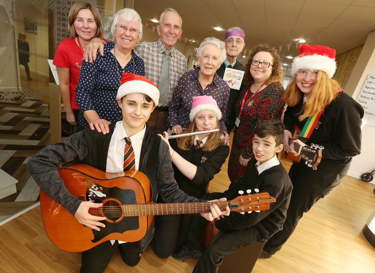 WeaversCourt's tweet photo. Always a great atmosphere for events @WeaversCourt Happy Christmas to all who made this one such a success. #northumberland https://t.co/jNIKhAWzUE https://t.co/TdcM8BRFDy