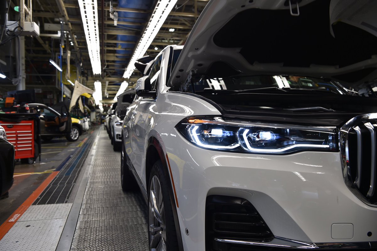 BMWUSA's tweet photo. The countdown has begun: first #BMW X7 pre-production models roll off the assembly line in the USA. https://t.co/5bAxEDL36G