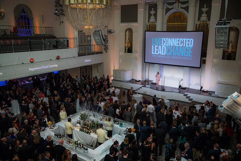 What a way to close out 2017! Here are some pics from the third annual Lafayette NYC Holiday Party, hosted by President <a href="/alisonbyerly/">Alison Byerly</a> and the Board of Trustees: news.lafayette.edu/2017/12/19/cel…