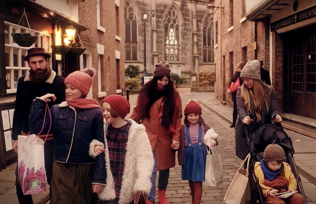 ShrewsburyBID's tweet photo. Find out about Shrewsbury BID Christmas campaign this year, including our #GiftGuide magazine, the #BeOurGuest video, the elf trail and sponsorship of the Christmas Lights Switch On #ShrewChristmas https://t.co/oGIS9IKrD1