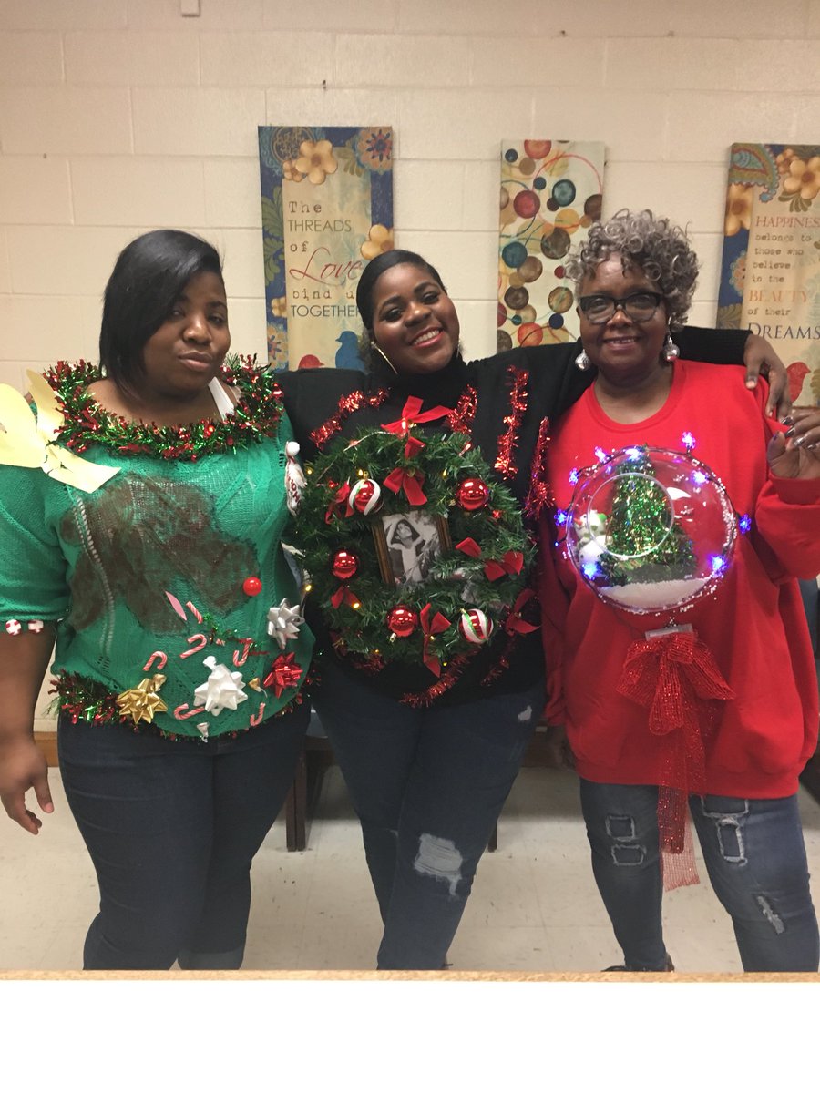 PBYoungKnights's tweet photo. Holiday Spirit Week at PBY included a door decorating contest, ugly sweater contest, pajama day, and a hot cocoa bar! #HappyHolidays #FunatPBY #family https://t.co/rvtqlc0f6f