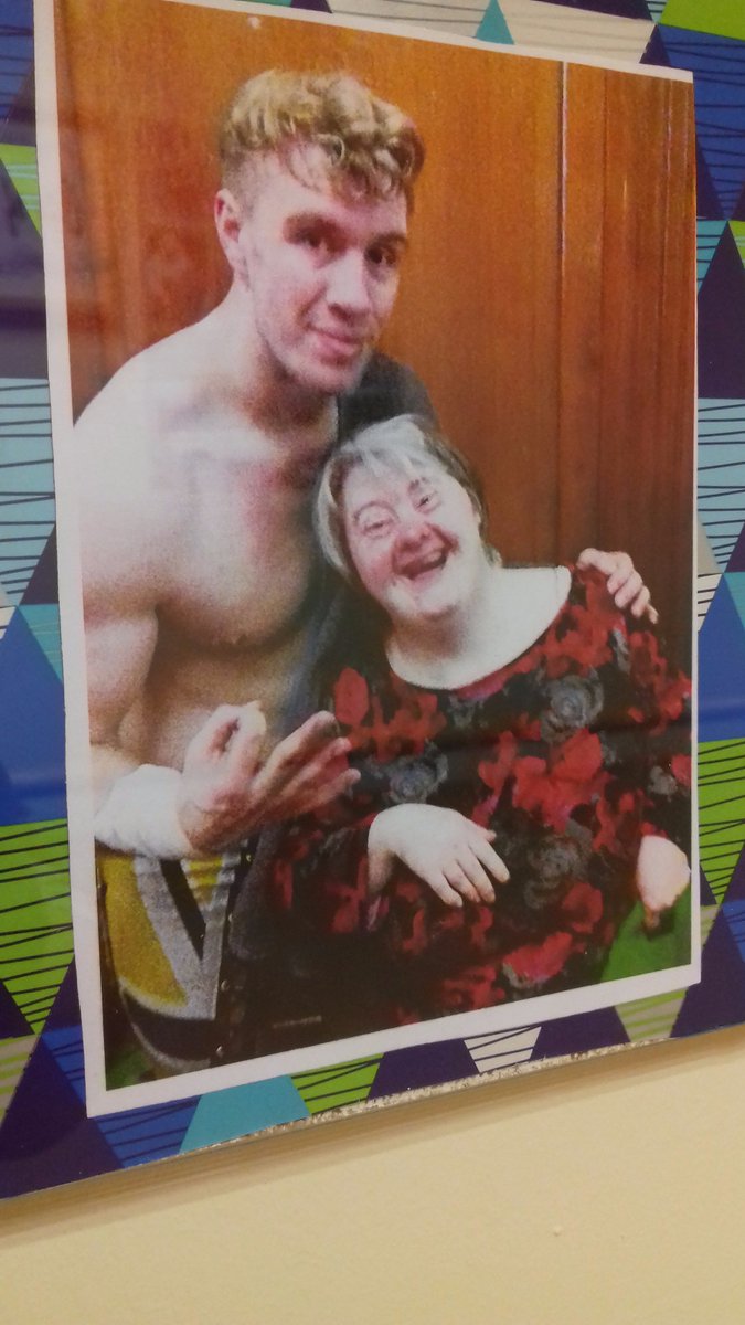 IsaacRobinsonCt's tweet photo. Sally said her favorite memories this year are going to the Ferens Art Gallery, Hanging out with some wrestlers at City Hall and visiting the poppies at the Maritime Museum! #hicaactivities #challengehull https://t.co/BvanSFwfUV