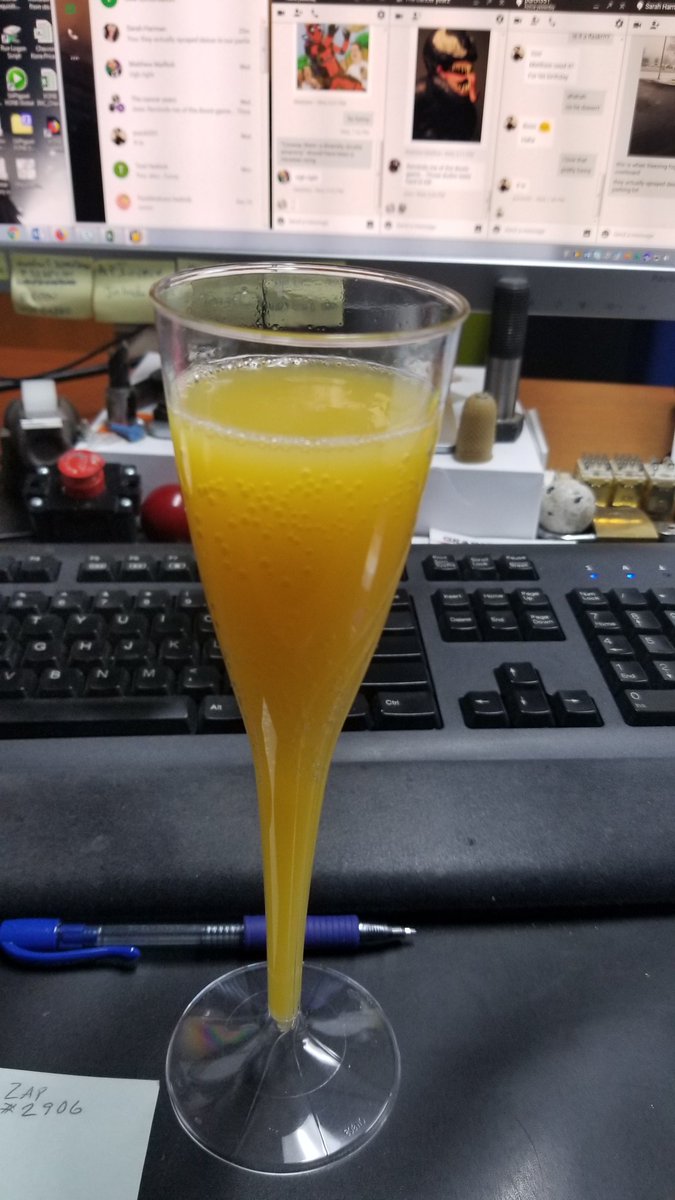 the_subcon's tweet photo. Mamosas at work...don't mind if I do.
#getmethroughtoday https://t.co/QyREa072qG