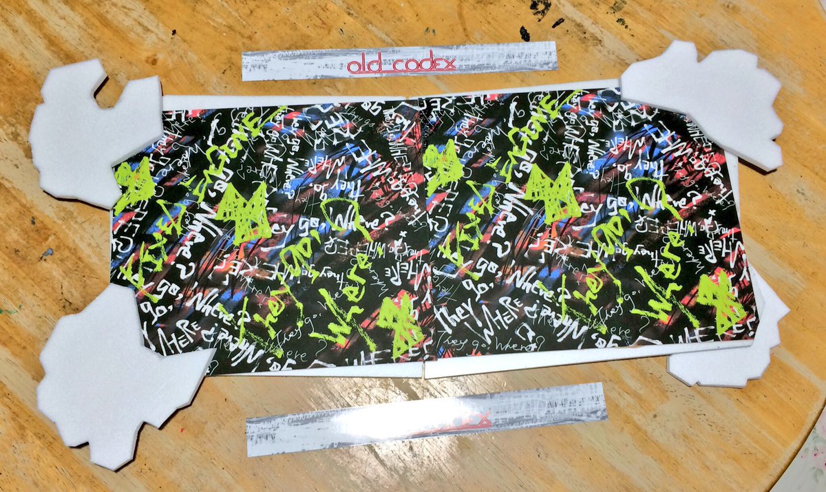 create_aru13's tweet photo. 今ツアー北九州に続き2回目!ツアーファイナルの静岡公演までに間に合ってよかった(*⁰▿⁰*)✨ これ持って参戦するぜ!コスやら絵描きやらごちゃ垢でも良ければオーディエンスさんたち繋がりましょー!
#OLDCODEX #OCD #theygoWHERE #OLDCODEXオーディエンスさんと繋がりたい https://t.co/qoovmQb7qD