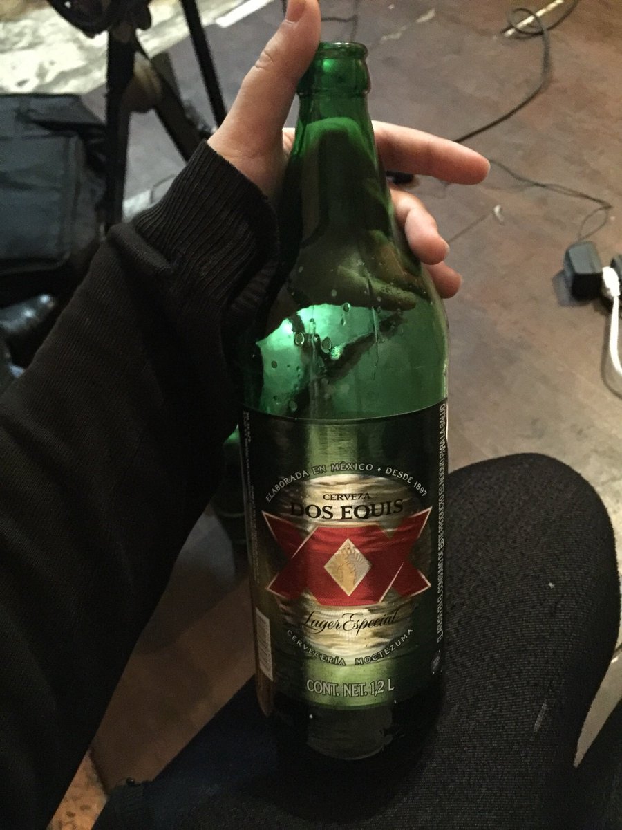 heybarracuda4's tweet photo. ¿Será muy temprano para esto? 😁🤭 buen jueves amigos! #RockBand #mty #cdmx #Rock&Roll #Raack https://t.co/rwVTnips1B