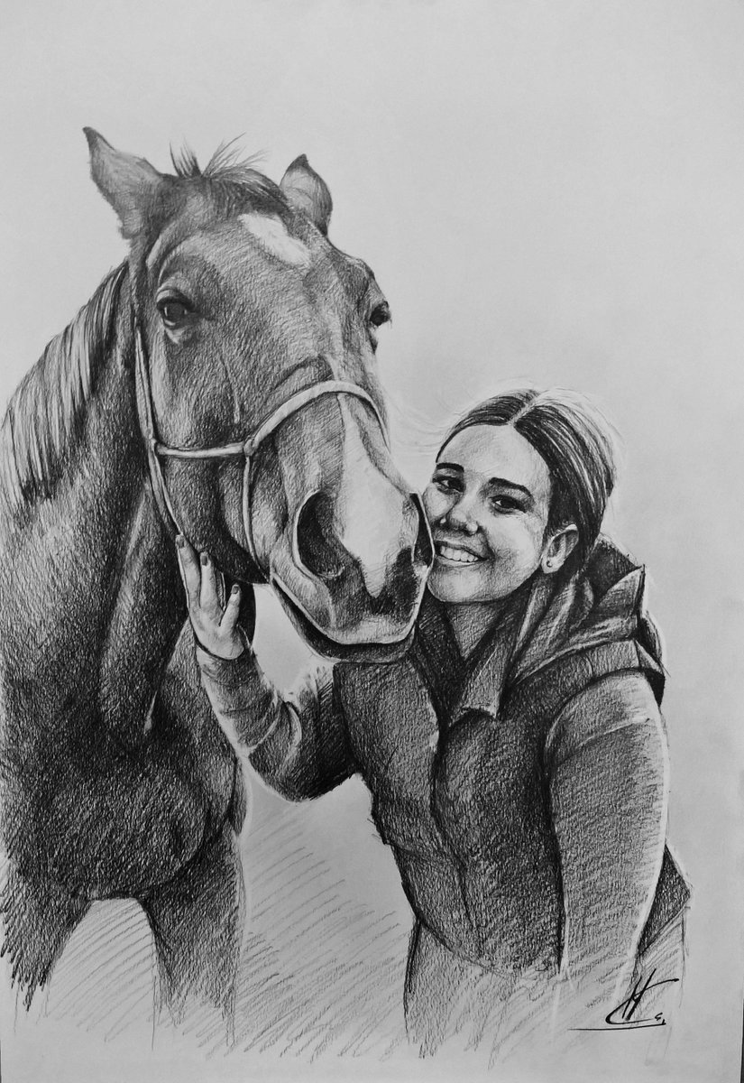 McsArtist's tweet photo. I make portraits ,drawing in a short time. Quality, high standard drawings. You won't regret choosing my service https://t.co/IKxBkBAcAz